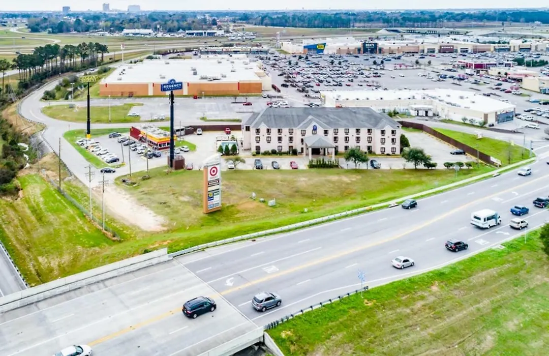 Regency Inn & Suites Biloxi-1